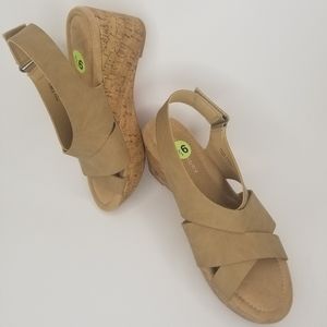 New CL Chinese Laundry WEDGES MEMORY FOAM